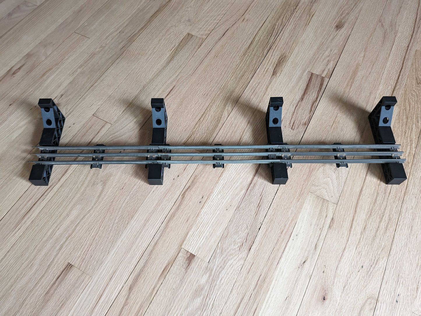 Train Track Wall Mount Room Kit