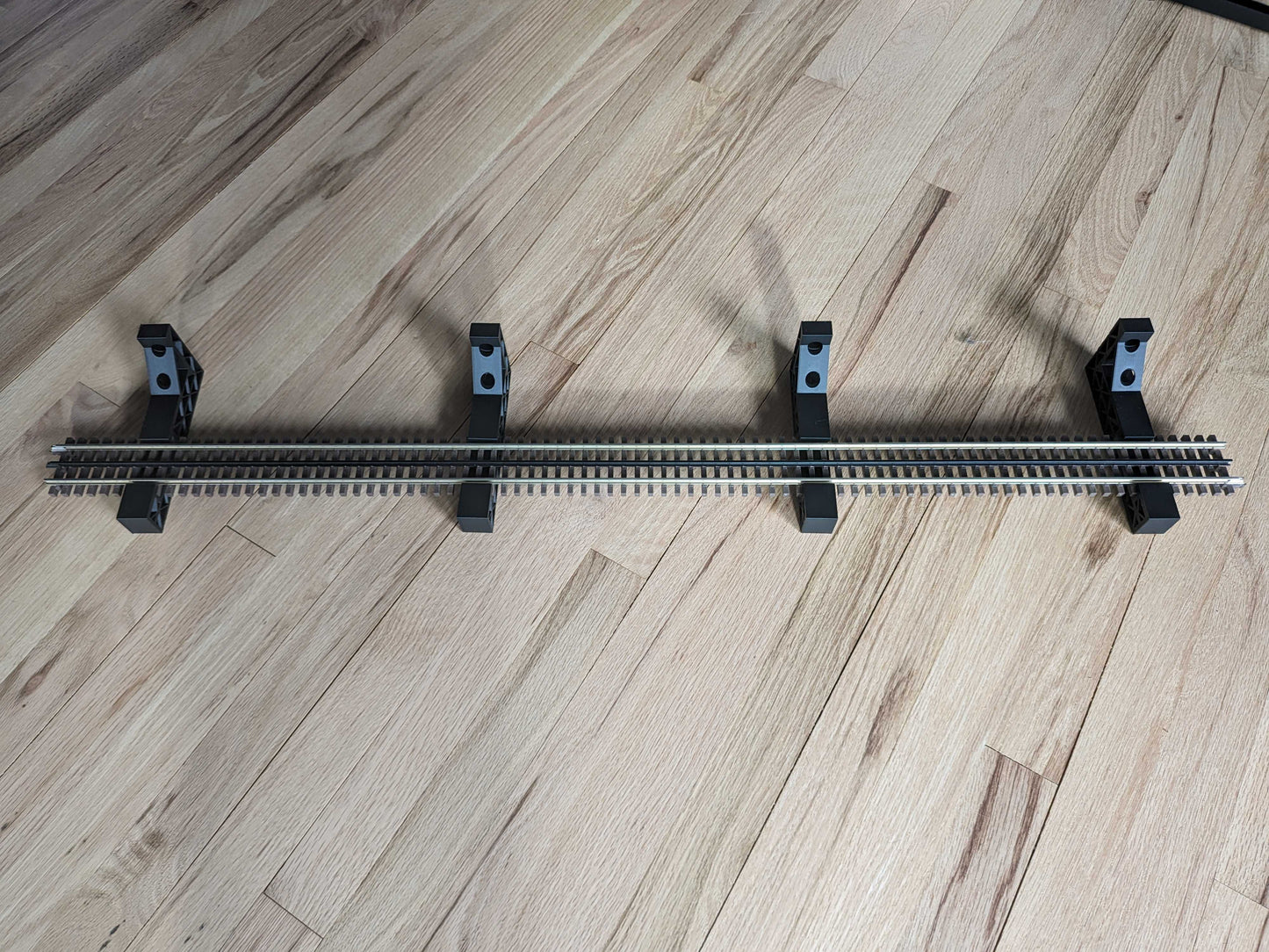 Train Track Wall Mount Room Kit