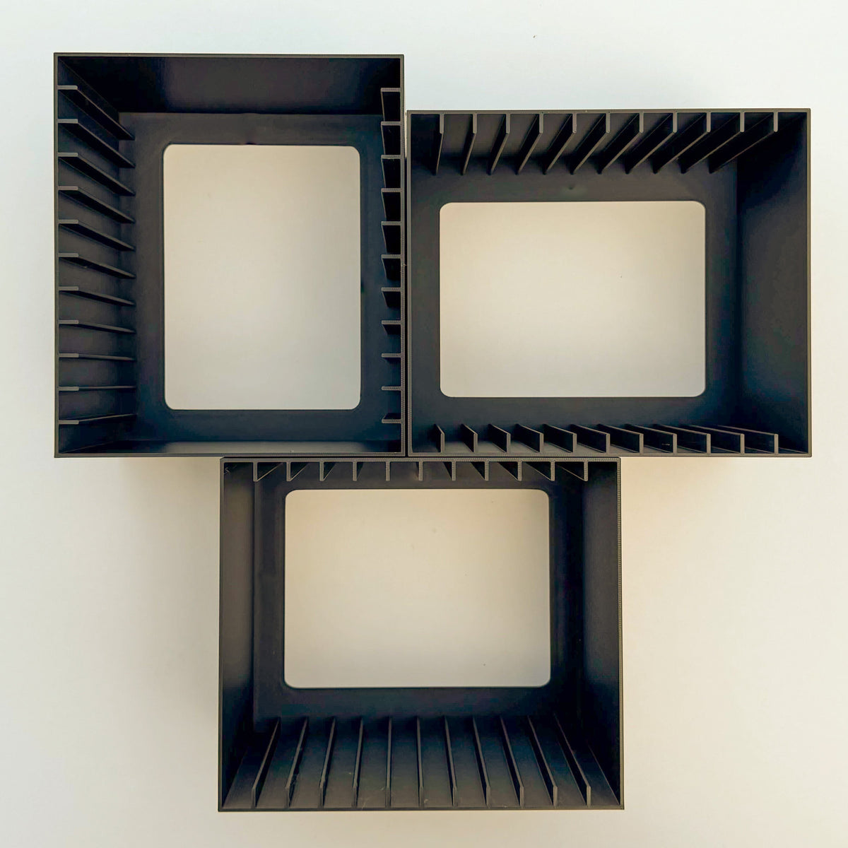 PlayStation 3 (PS3) Video Game Wall Mount / Organizer / Display