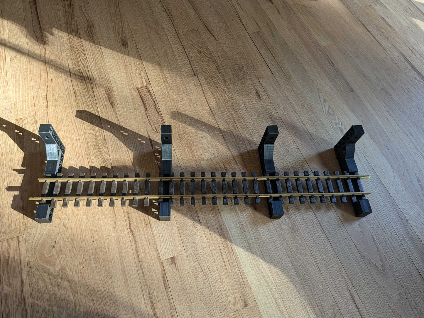 Train Track Wall Mount Room Kit