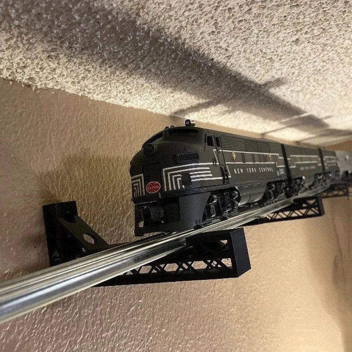 Train Track Wall Mount Room Kit