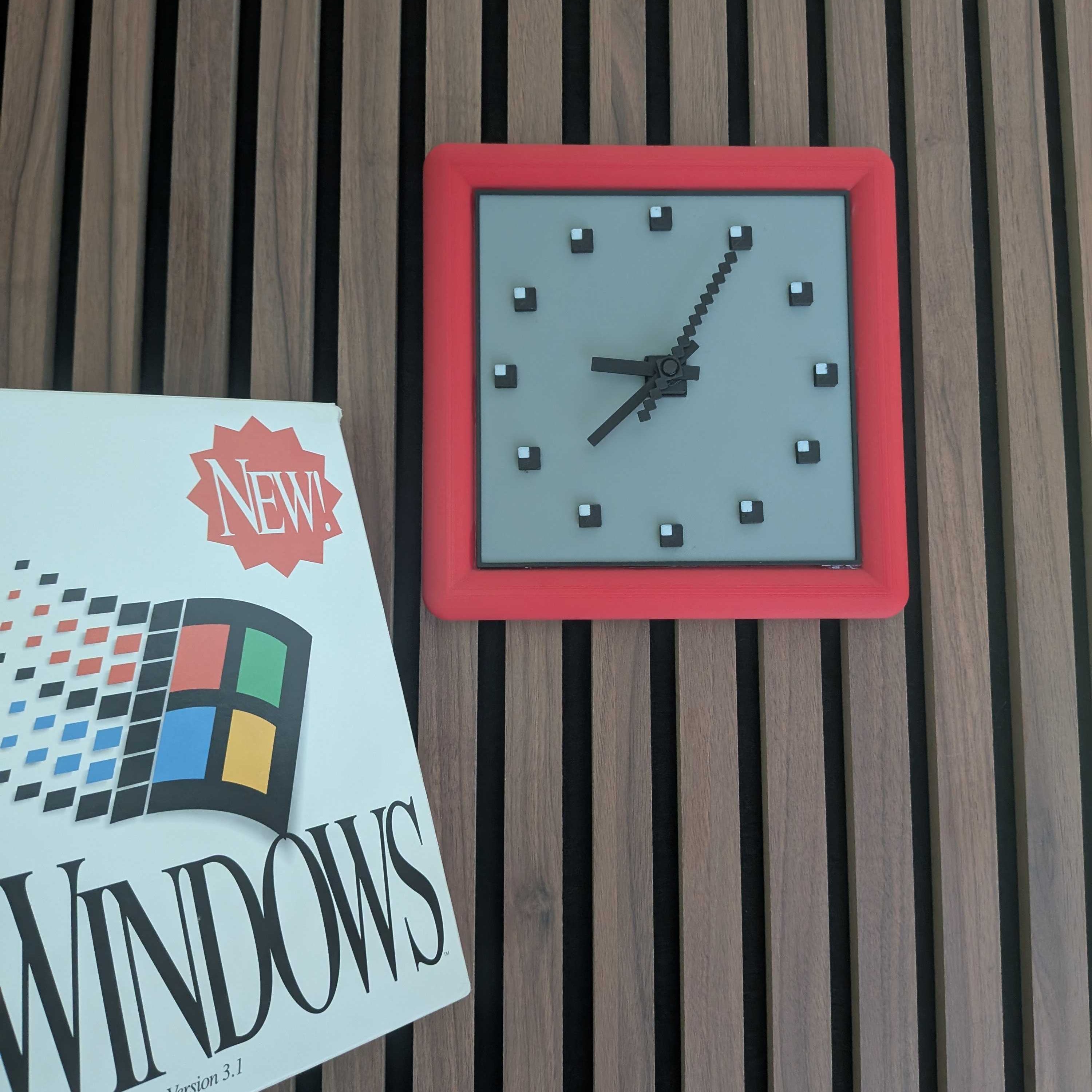Windows 3.x Retro Pixel Clock – A Microsoft Windows Icon Brought to Li ...
