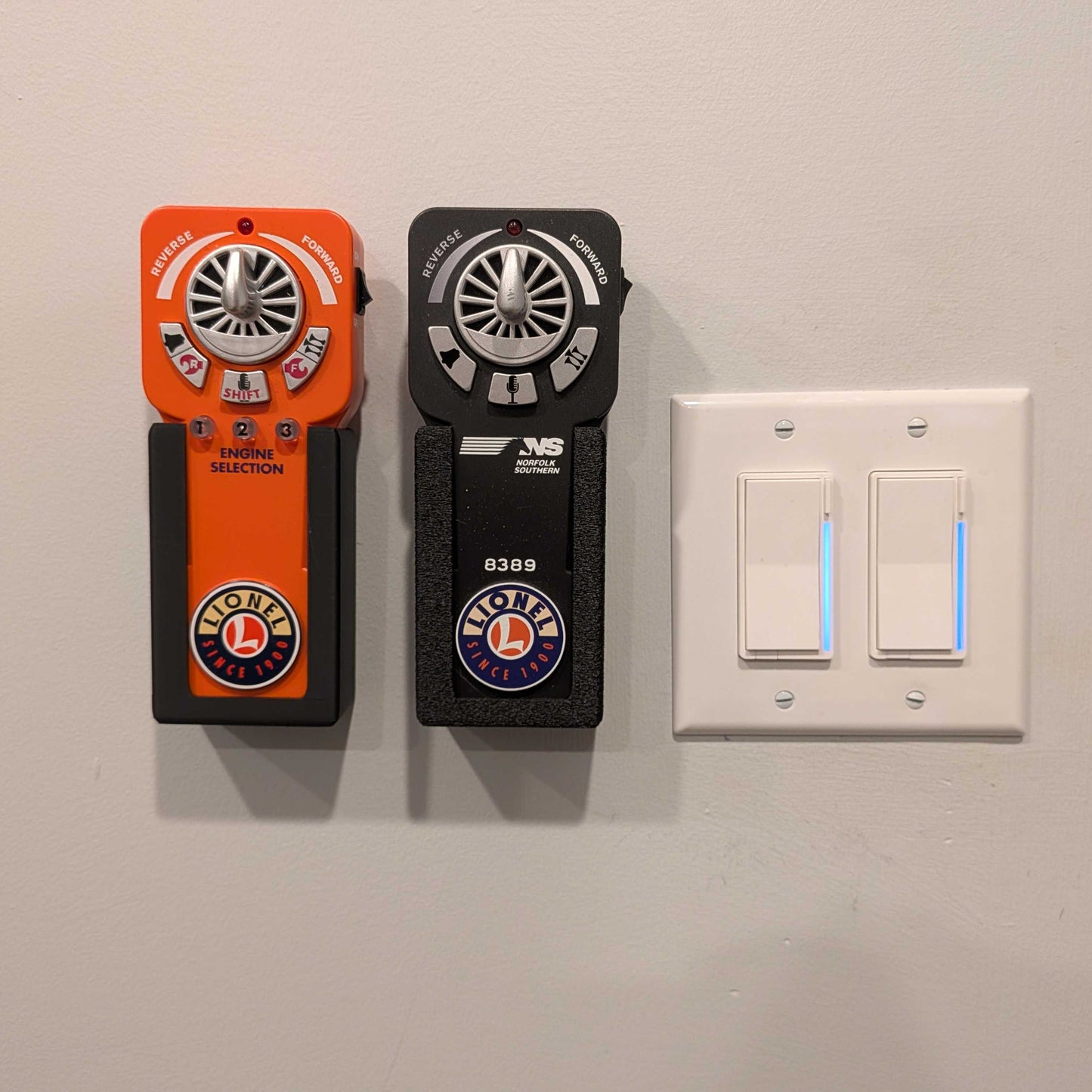 Wall Mount Holder for Lionel LionChief Remote Controller - Organize your Train Room!