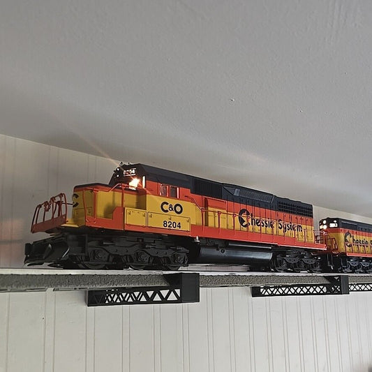 O Scale - Train Track Wall Mount Room Kit